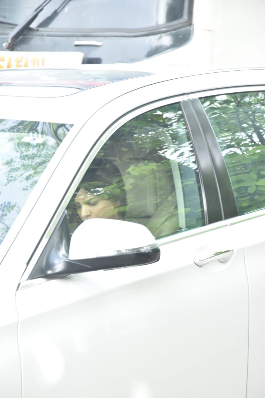 Suhana Khan, the starlet in the making, was seen in her car in Santacruz, adding an element of charm and curiosity among onlookers. 